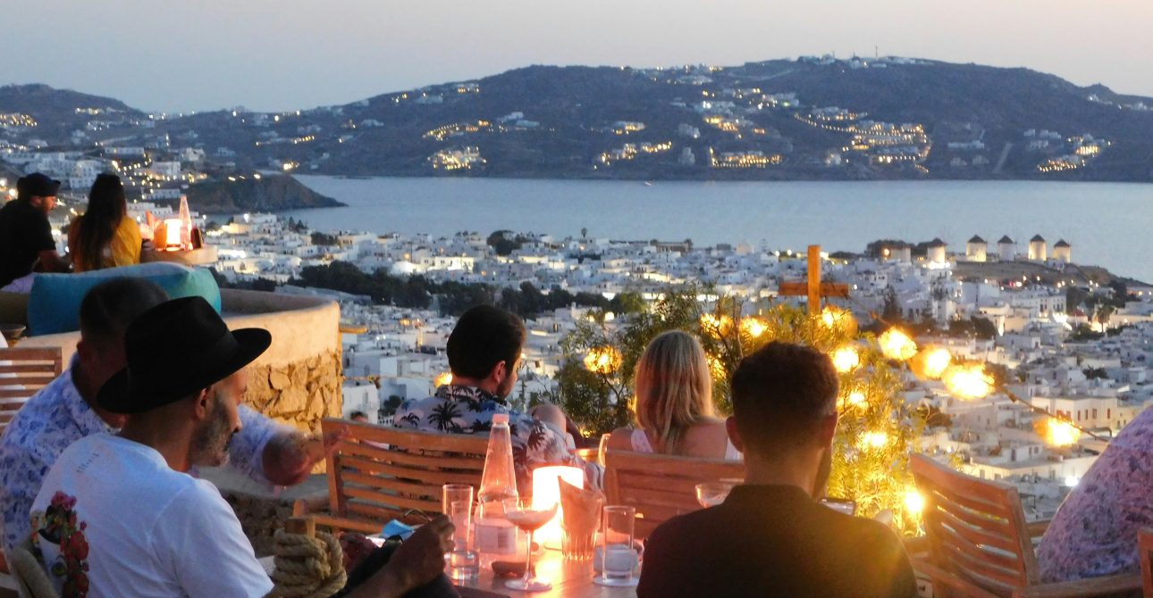 ¿Cuánto cuesta viajar a Europa desde Colombia en 2026? (Guía completa de precios)